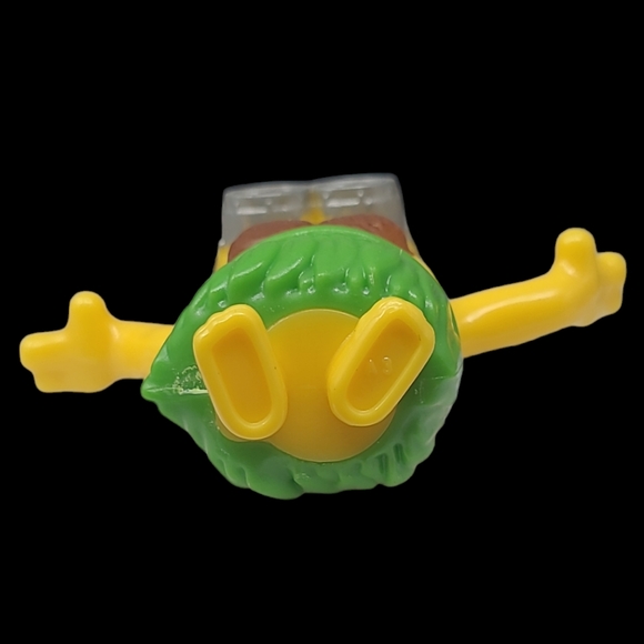 NEW 2019 McDONALDS HAPPY MEAL TOY MINIONS RISE OF GRU HAWAIIAN HULA DANCER - Picture 6 of 11